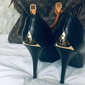 *SOLD** LV pumps
